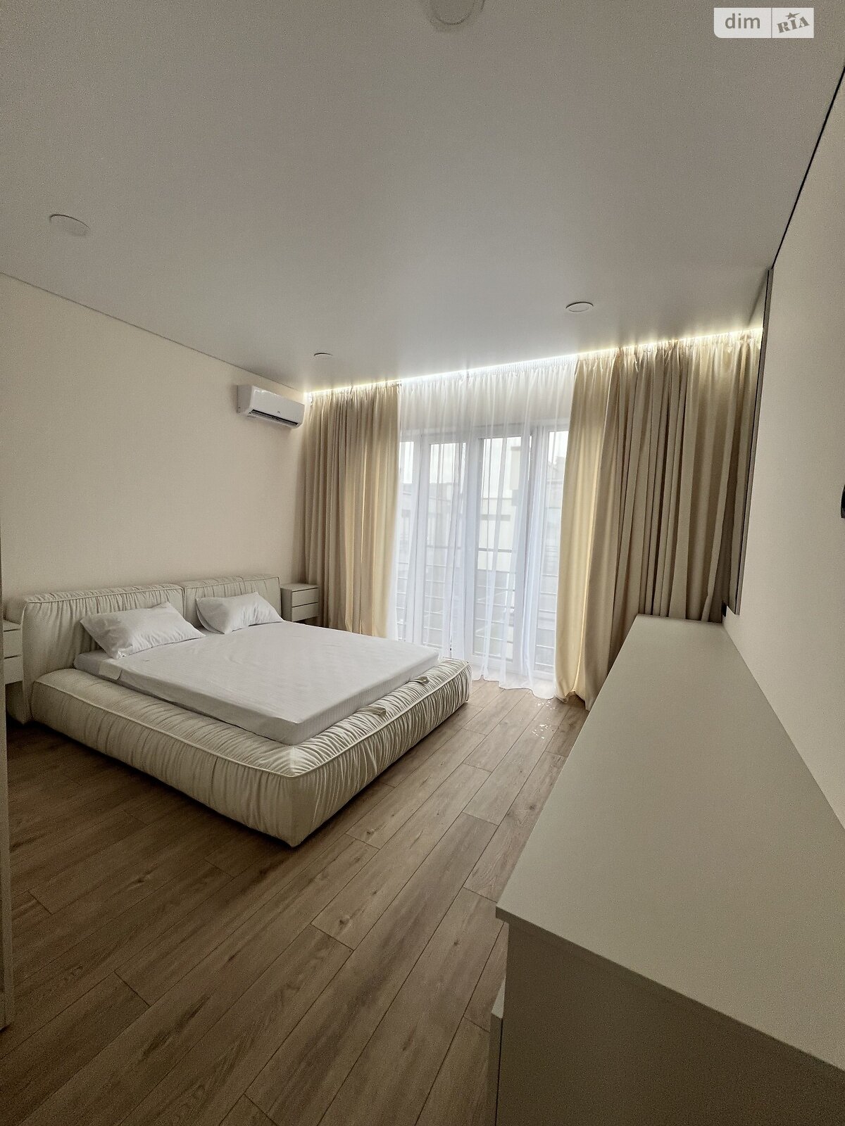 двухэтажный дом с верандой, 145 кв. м, кирпич. Продажа в Киеве район Осокорки фото 1 двухэтажный дом с верандой, 145 кв. м, кирпич. Продажа в Киеве район Осокорки фото 1