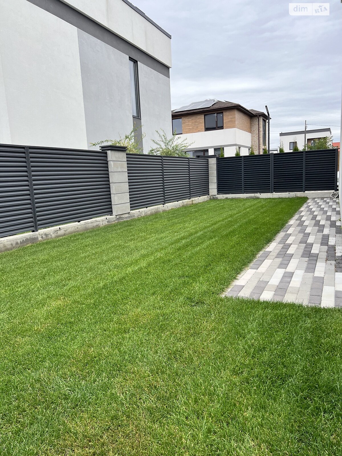 двухэтажный дом с верандой, 145 кв. м, кирпич. Продажа в Киеве район Осокорки фото 1 двухэтажный дом с верандой, 145 кв. м, кирпич. Продажа в Киеве район Осокорки фото 1