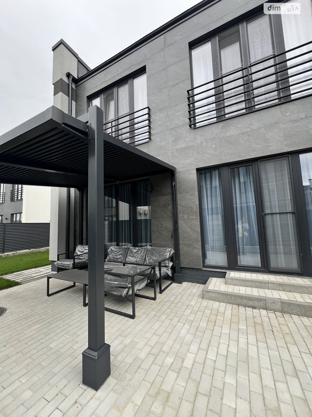 двухэтажный дом с верандой, 145 кв. м, кирпич. Продажа в Киеве район Осокорки фото 1 двухэтажный дом с верандой, 145 кв. м, кирпич. Продажа в Киеве район Осокорки фото 1