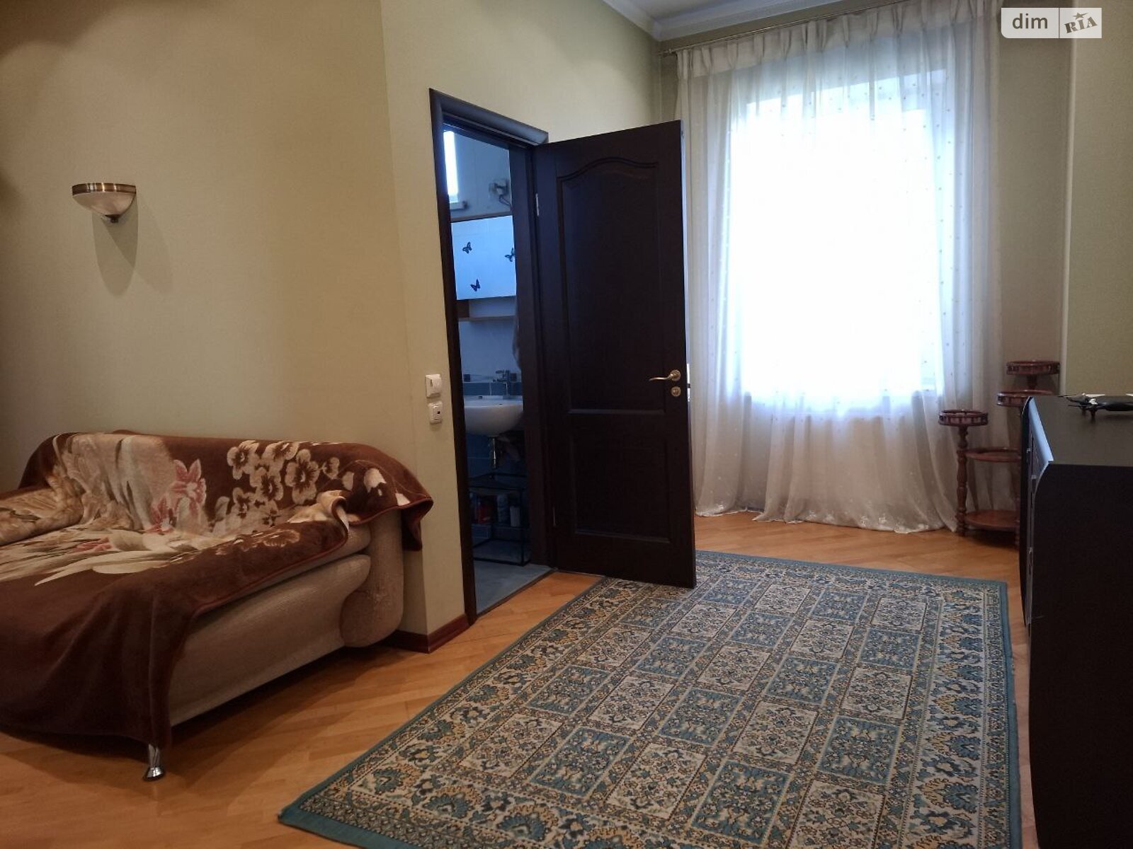 двухэтажный дом с гаражом, 282.8 кв. м, кирпич. Продажа в Киеве район Осокорки фото 1 двухэтажный дом с гаражом, 282.8 кв. м, кирпич. Продажа в Киеве район Осокорки фото 1