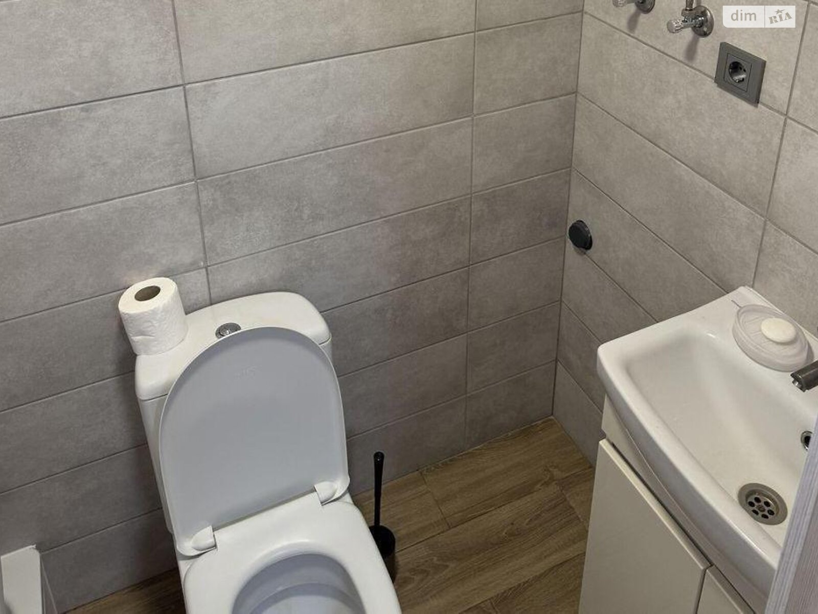 одноэтажный дом, 70 кв. м, кирпич. Продажа в Киеве район Осокорки фото 1 одноэтажный дом, 70 кв. м, кирпич. Продажа в Киеве район Осокорки фото 1