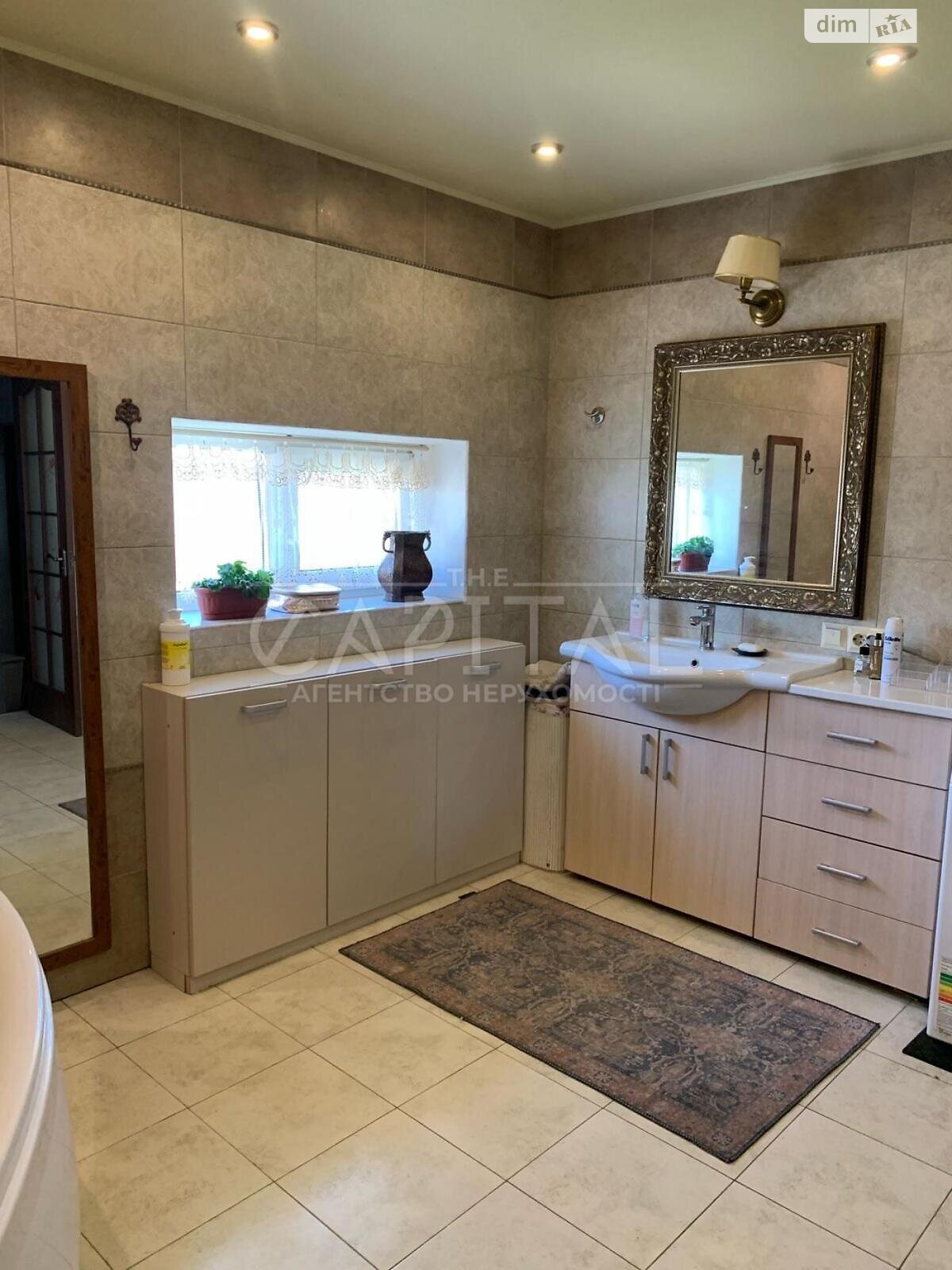 трехэтажный дом, 250 кв. м, кирпич. Продажа в Киеве район Осокорки фото 1 трехэтажный дом, 250 кв. м, кирпич. Продажа в Киеве район Осокорки фото 1
