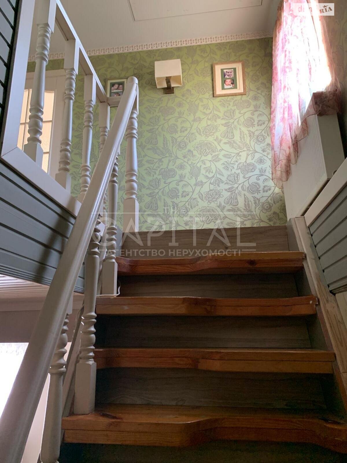 трехэтажный дом, 250 кв. м, кирпич. Продажа в Киеве район Осокорки фото 1 трехэтажный дом, 250 кв. м, кирпич. Продажа в Киеве район Осокорки фото 1