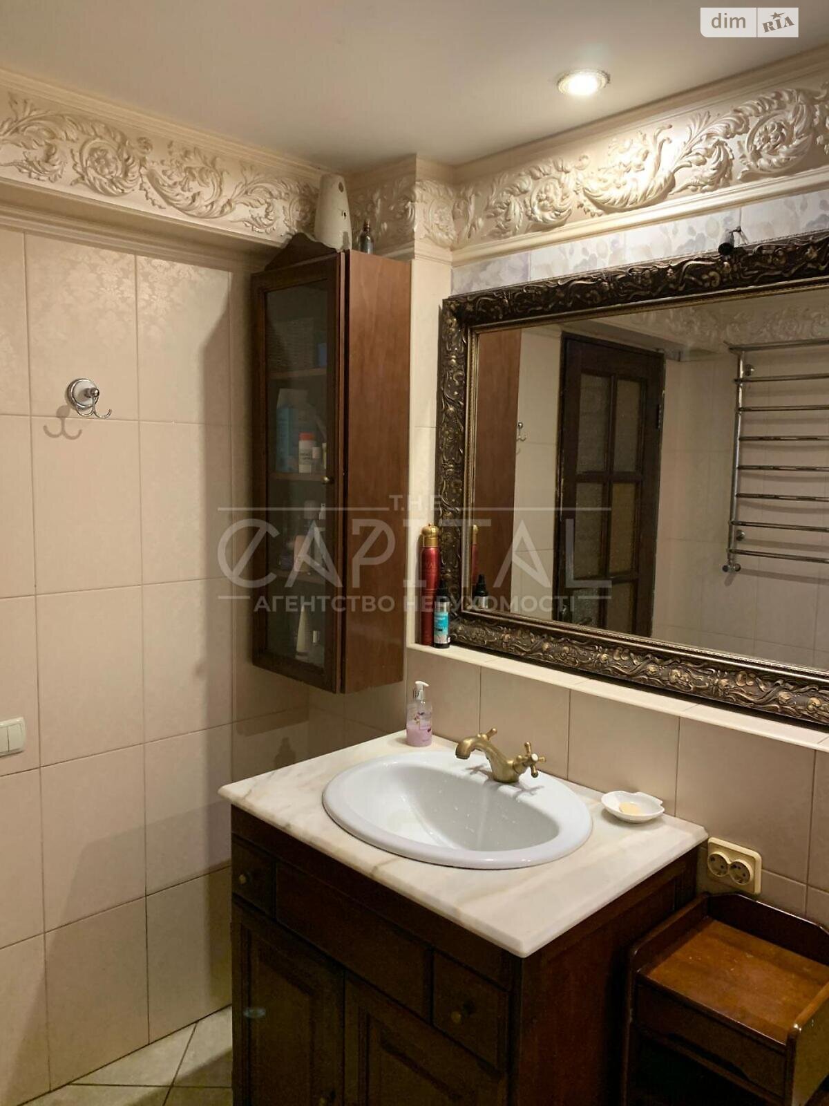 трехэтажный дом, 250 кв. м, кирпич. Продажа в Киеве район Осокорки фото 1 трехэтажный дом, 250 кв. м, кирпич. Продажа в Киеве район Осокорки фото 1