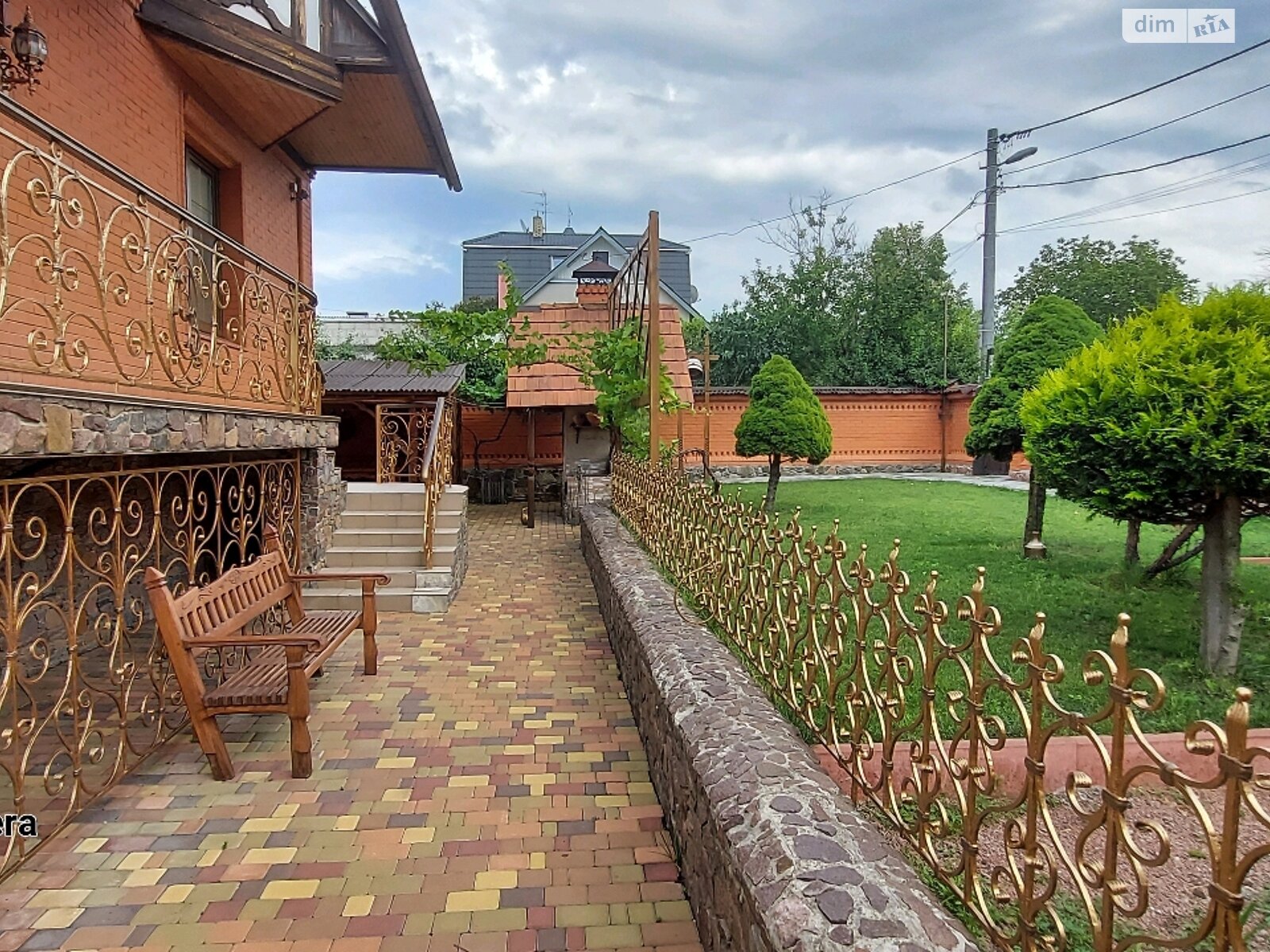 триповерховий будинок з опаленням, 430 кв. м, цегла. Продаж в Києві, район Відрадний фото 1 триповерховий будинок з опаленням, 430 кв. м, цегла. Продаж в Києві, район Відрадний фото 1