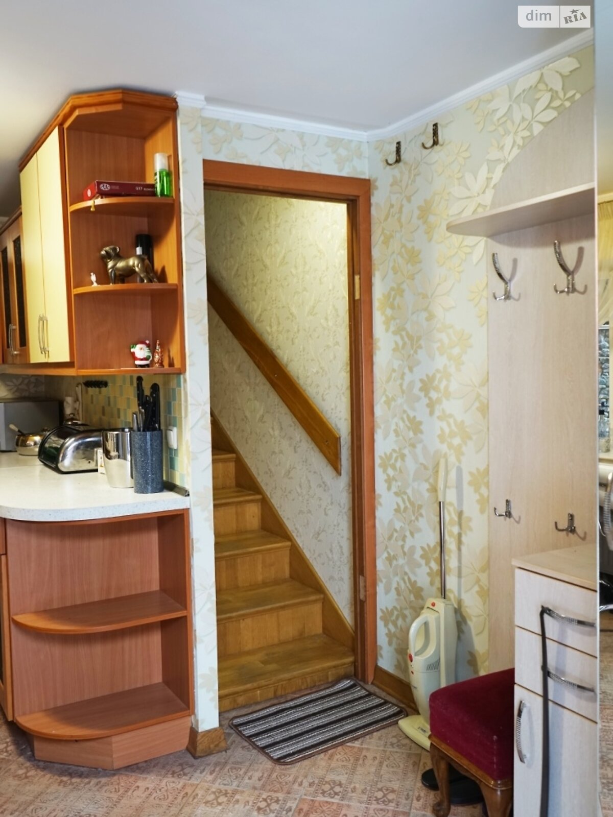 триповерховий будинок з опаленням, 430 кв. м, цегла. Продаж в Києві, район Відрадний фото 1 триповерховий будинок з опаленням, 430 кв. м, цегла. Продаж в Києві, район Відрадний фото 1