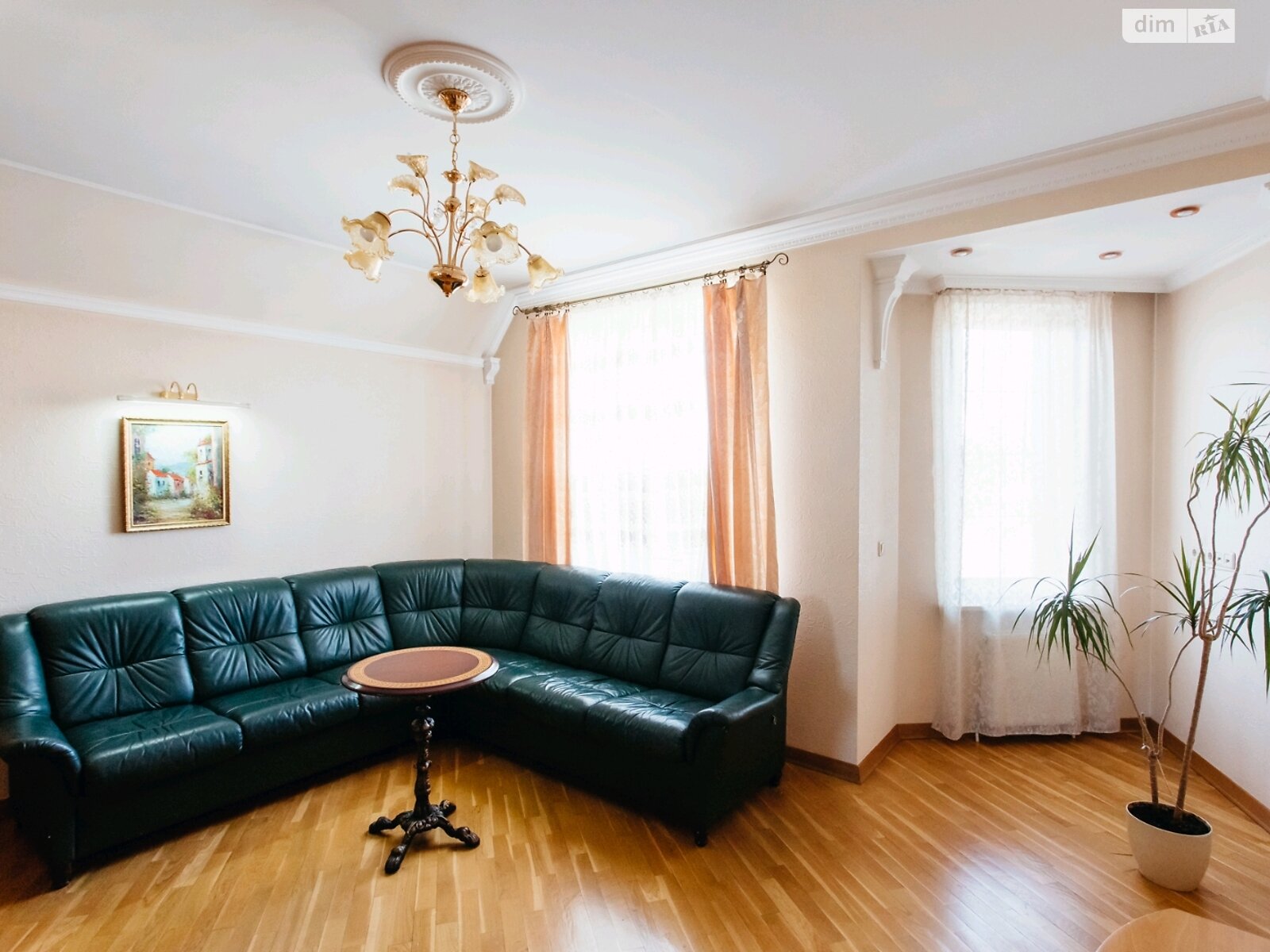 триповерховий будинок з ремонтом, 285 кв. м, цегла. Продаж в Києві, район Відрадний фото 1