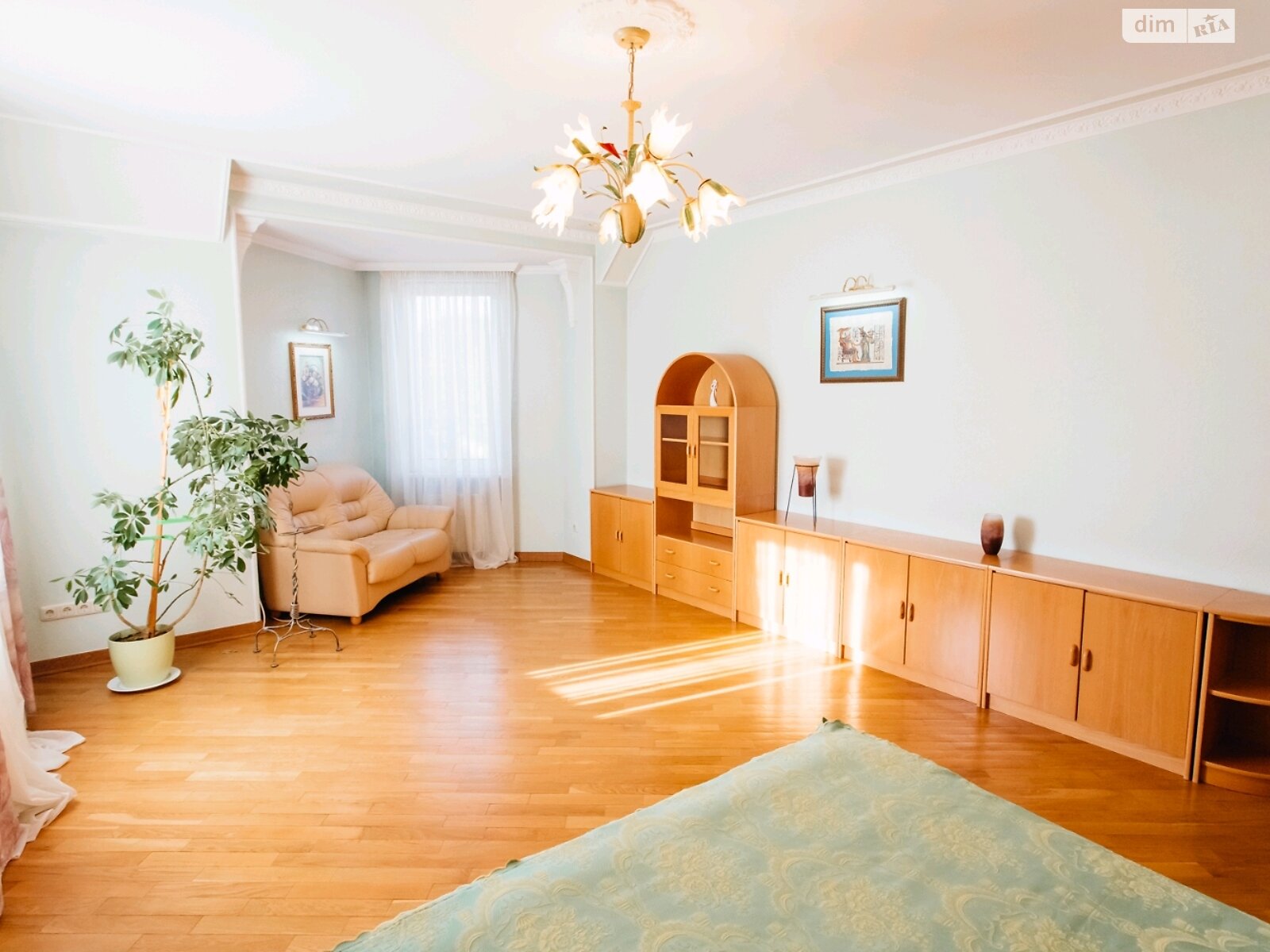триповерховий будинок з опаленням, 430 кв. м, цегла. Продаж в Києві, район Відрадний фото 1 триповерховий будинок з опаленням, 430 кв. м, цегла. Продаж в Києві, район Відрадний фото 1