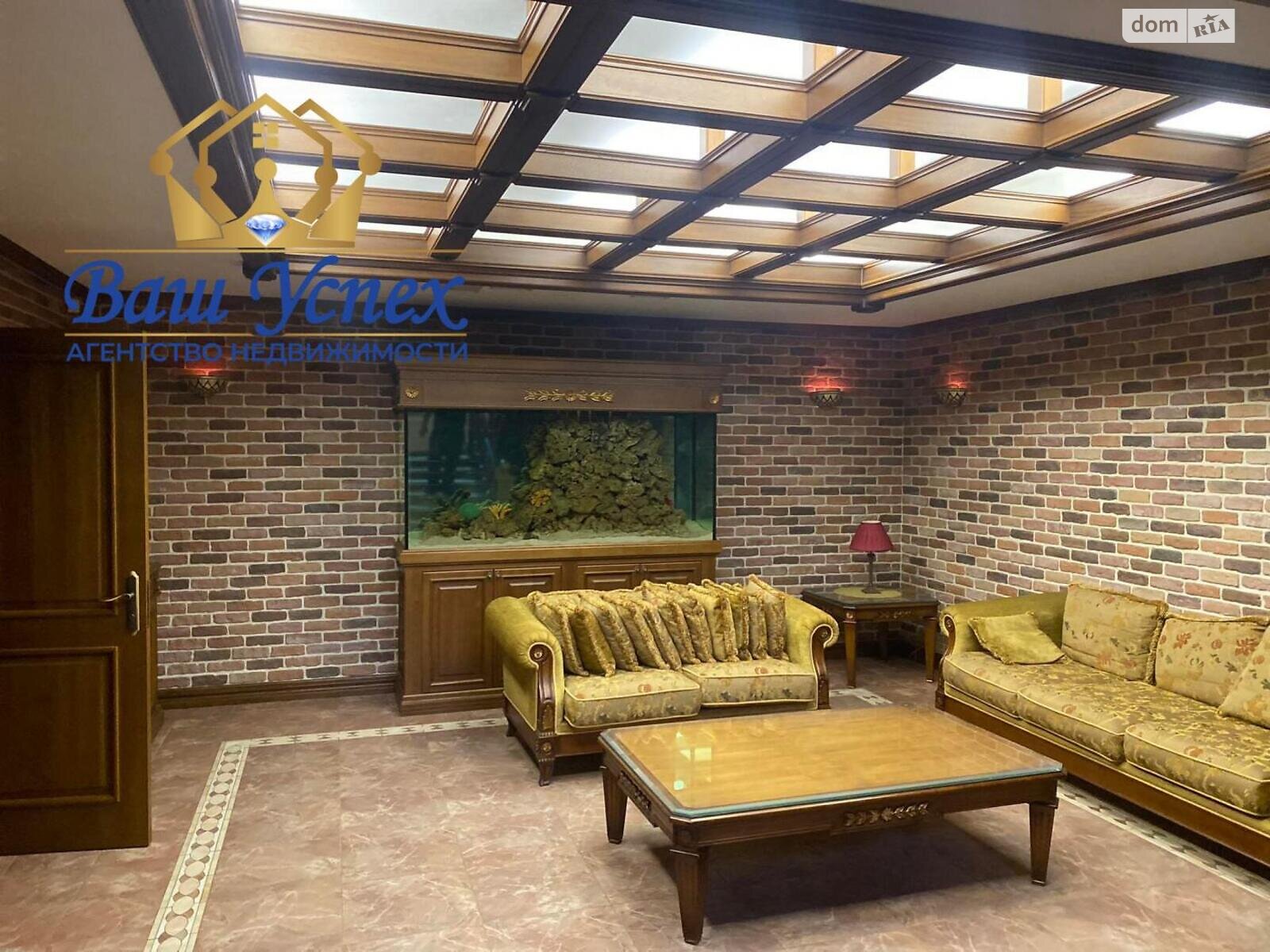 двоповерховий будинок, 800 кв. м, кирпич. Продаж в Києві, район Печерський фото 1 двоповерховий будинок, 800 кв. м, кирпич. Продаж в Києві, район Печерський фото 1