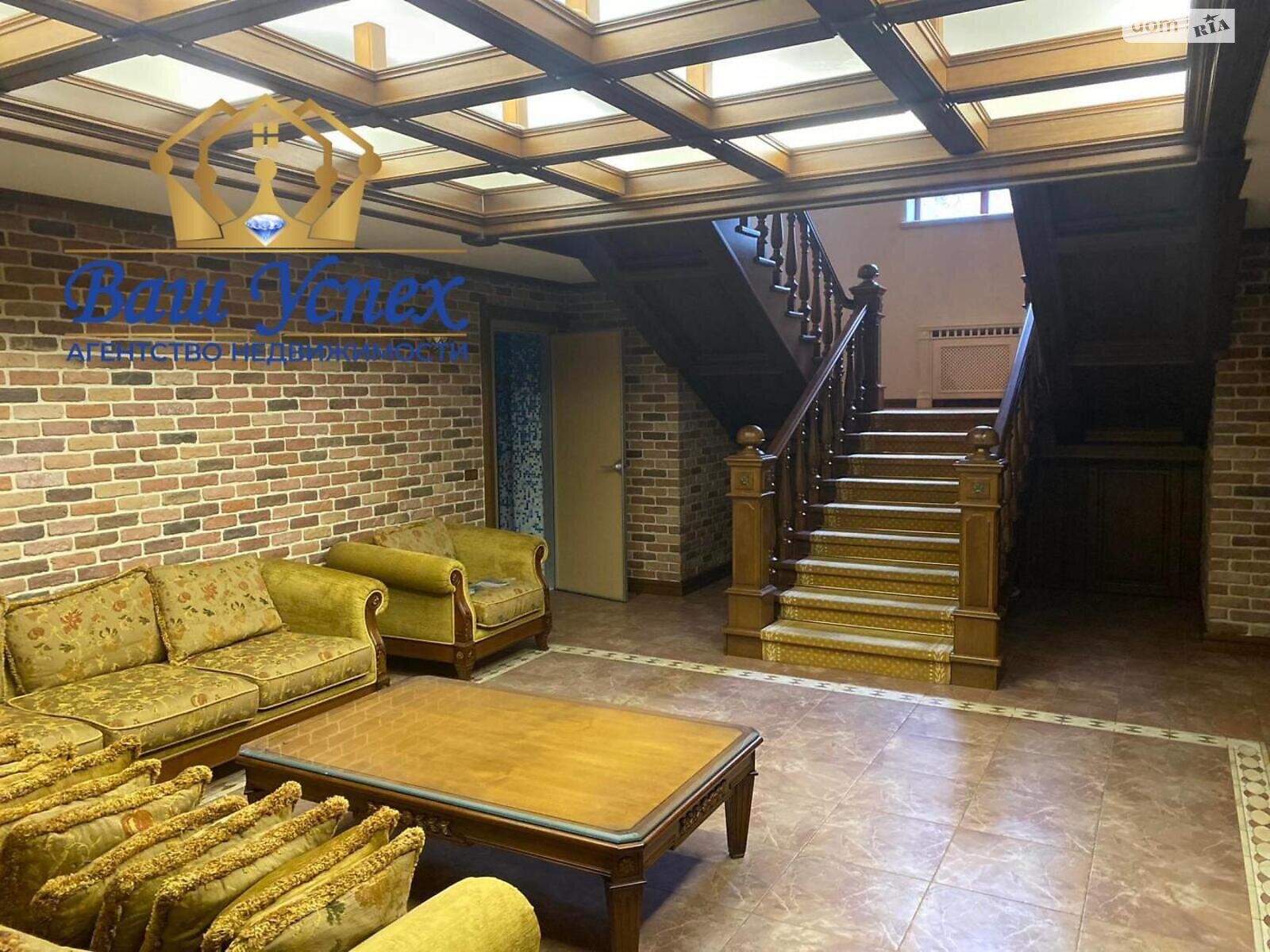 двоповерховий будинок, 800 кв. м, кирпич. Продаж в Києві, район Печерський фото 1 двоповерховий будинок, 800 кв. м, кирпич. Продаж в Києві, район Печерський фото 1