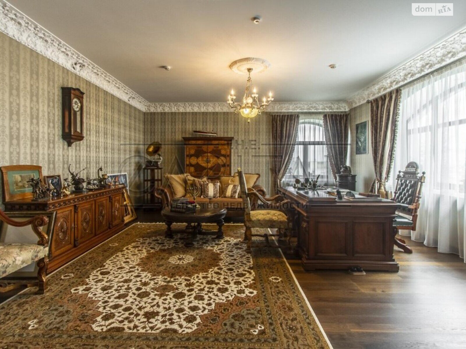 триповерховий будинок з опаленням, 1399.7 кв. м, цегла. Продаж в Києві, район Печерський фото 1 триповерховий будинок з опаленням, 1399.7 кв. м, цегла. Продаж в Києві, район Печерський фото 1