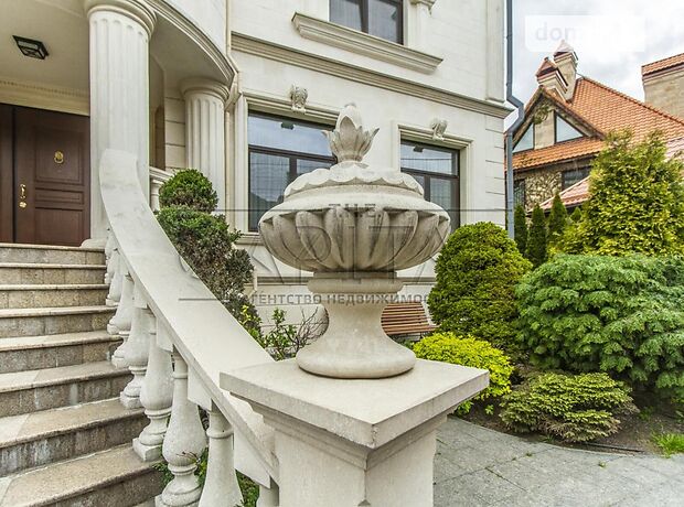 трехэтажный дом, 2399.7 кв. м, кирпич. Продажа в Киеве район Печерский фото 1 трехэтажный дом, 2399.7 кв. м, кирпич. Продажа в Киеве район Печерский фото 1