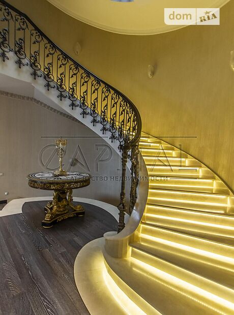 трехэтажный дом, 2399.7 кв. м, кирпич. Продажа в Киеве район Печерский фото 1 трехэтажный дом, 2399.7 кв. м, кирпич. Продажа в Киеве район Печерский фото 1