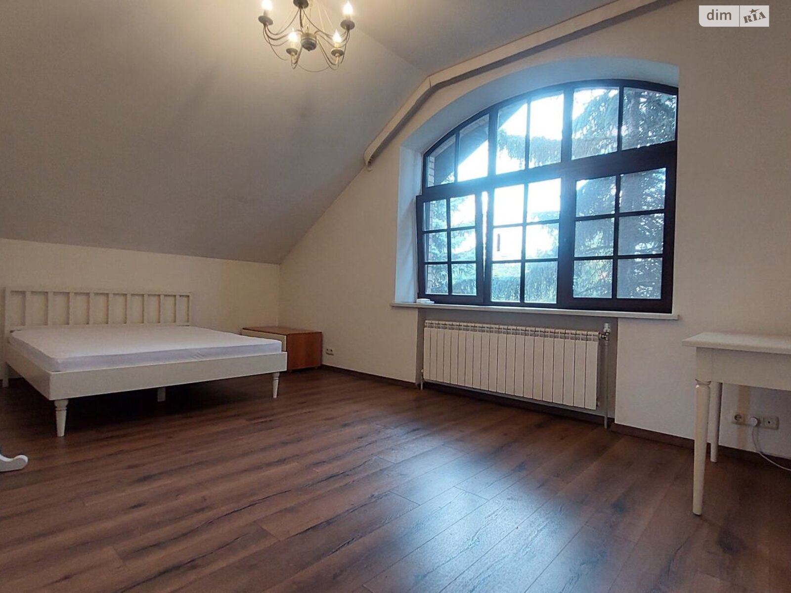 триповерховий будинок з балконом, 377 кв. м, кирпич. Продаж в Києві, район Печерський фото 1 триповерховий будинок з балконом, 377 кв. м, кирпич. Продаж в Києві, район Печерський фото 1