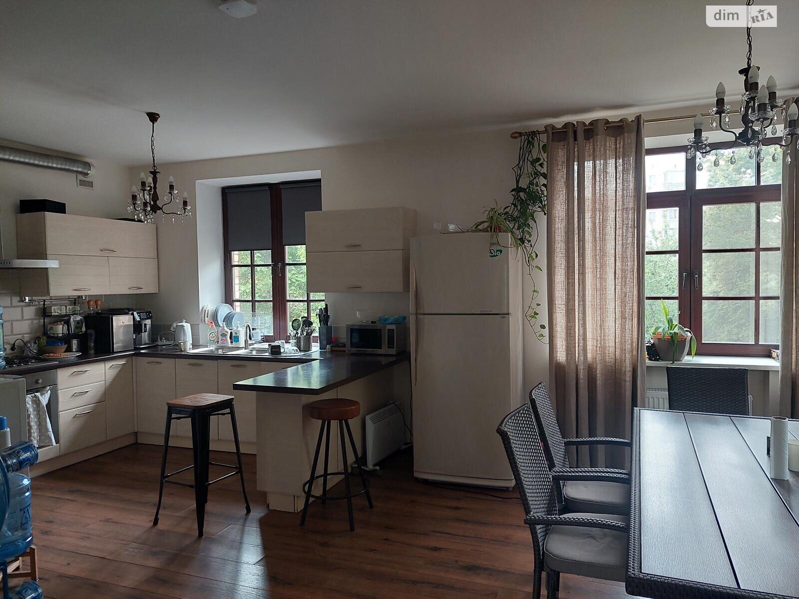 триповерховий будинок з балконом, 377 кв. м, кирпич. Продаж в Києві, район Печерський фото 1 триповерховий будинок з балконом, 377 кв. м, кирпич. Продаж в Києві, район Печерський фото 1