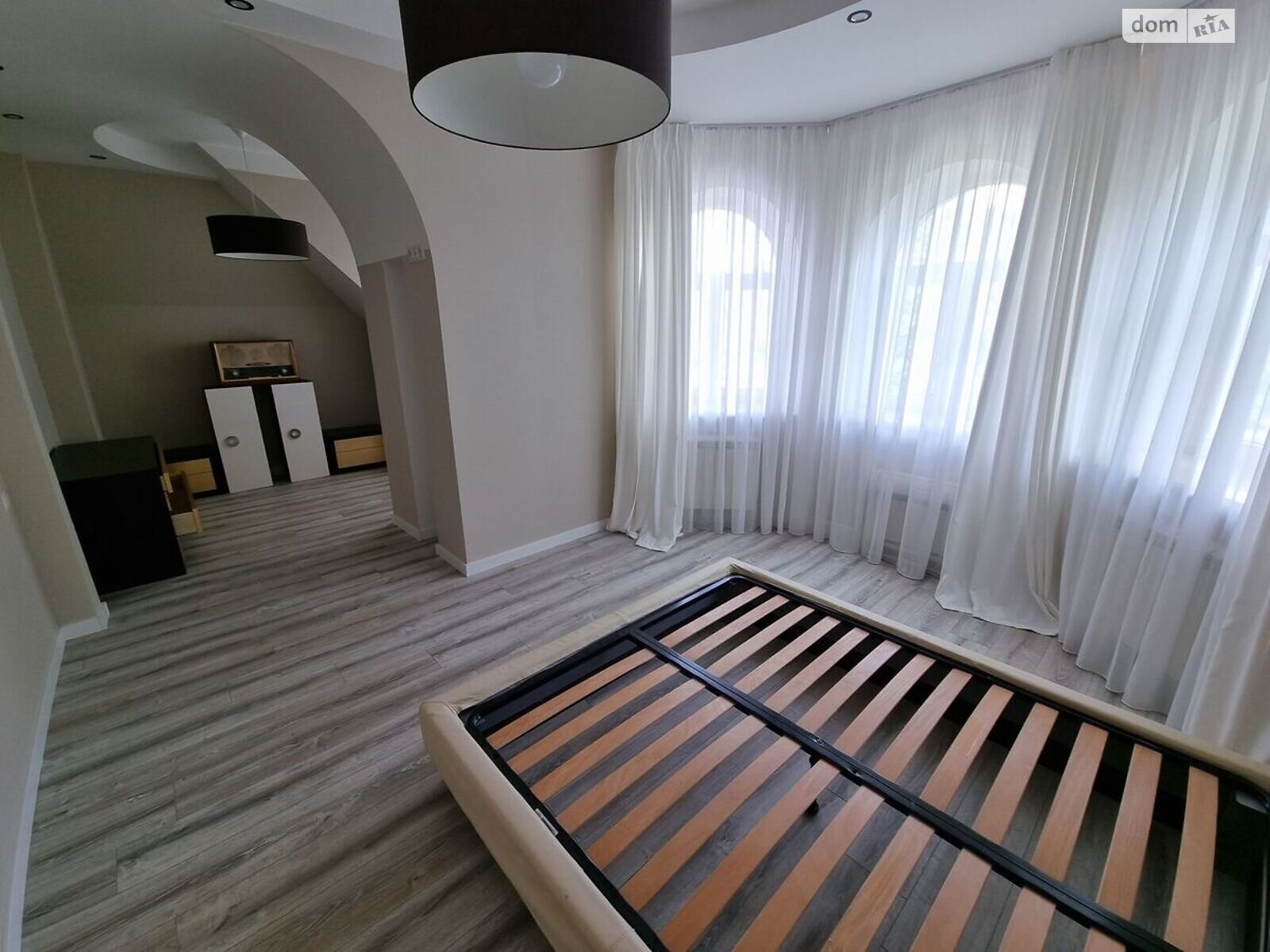 двухэтажный дом, 500 кв. м, кирпич. Продажа в Киеве район Печерский фото 1 двухэтажный дом, 500 кв. м, кирпич. Продажа в Киеве район Печерский фото 1