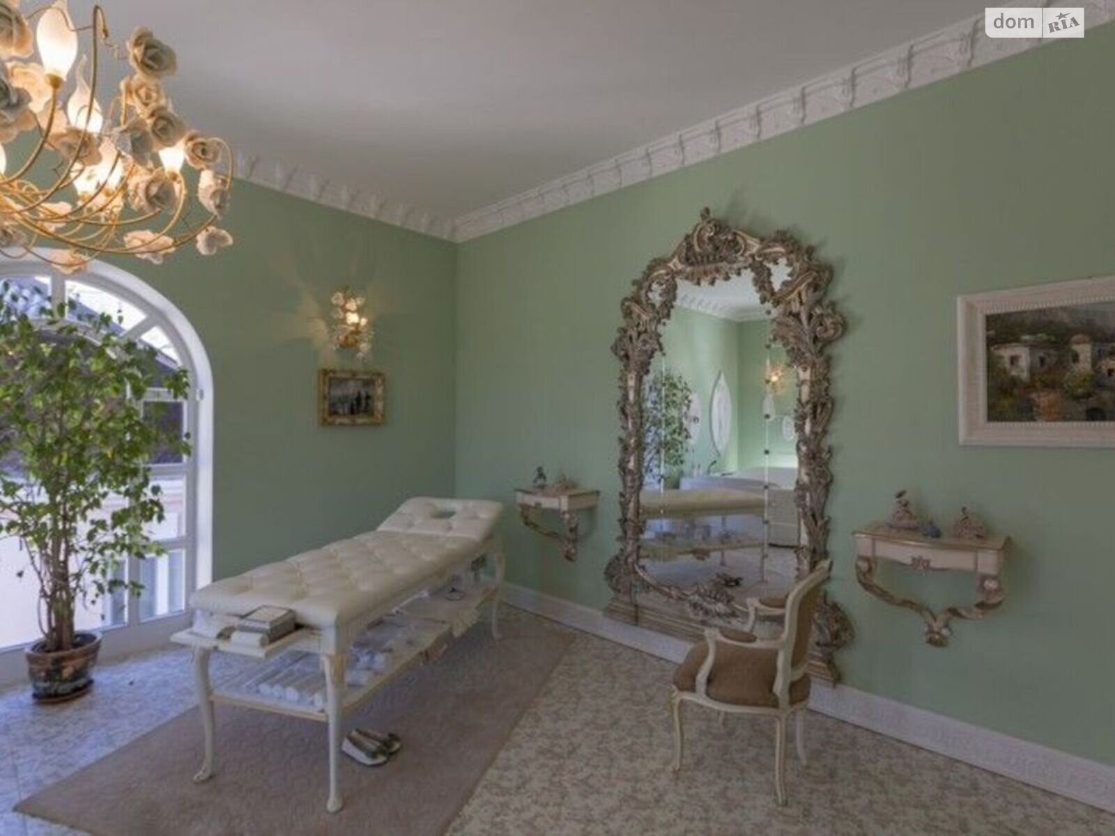 трехэтажный дом, 800 кв. м, кирпич. Продажа в Киеве район Печерский фото 1