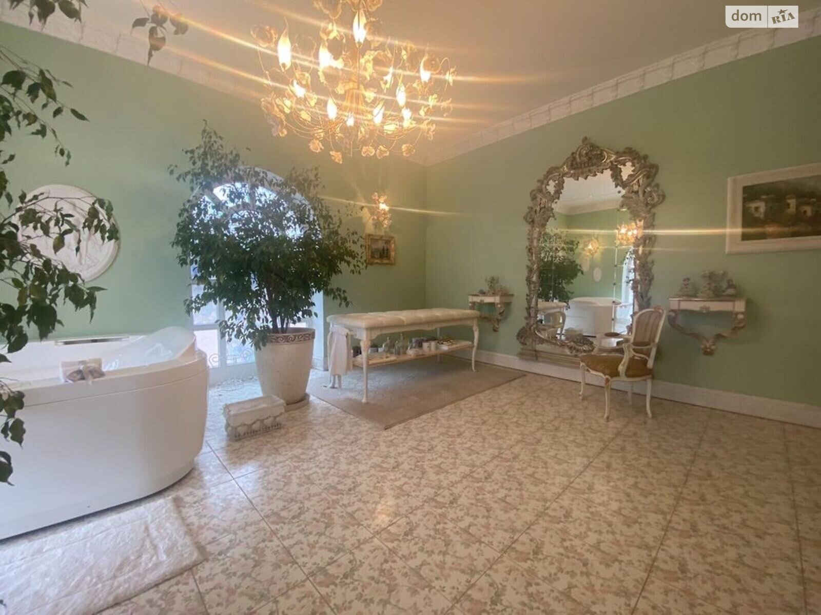 трехэтажный дом, 800 кв. м, кирпич. Продажа в Киеве район Печерский фото 1