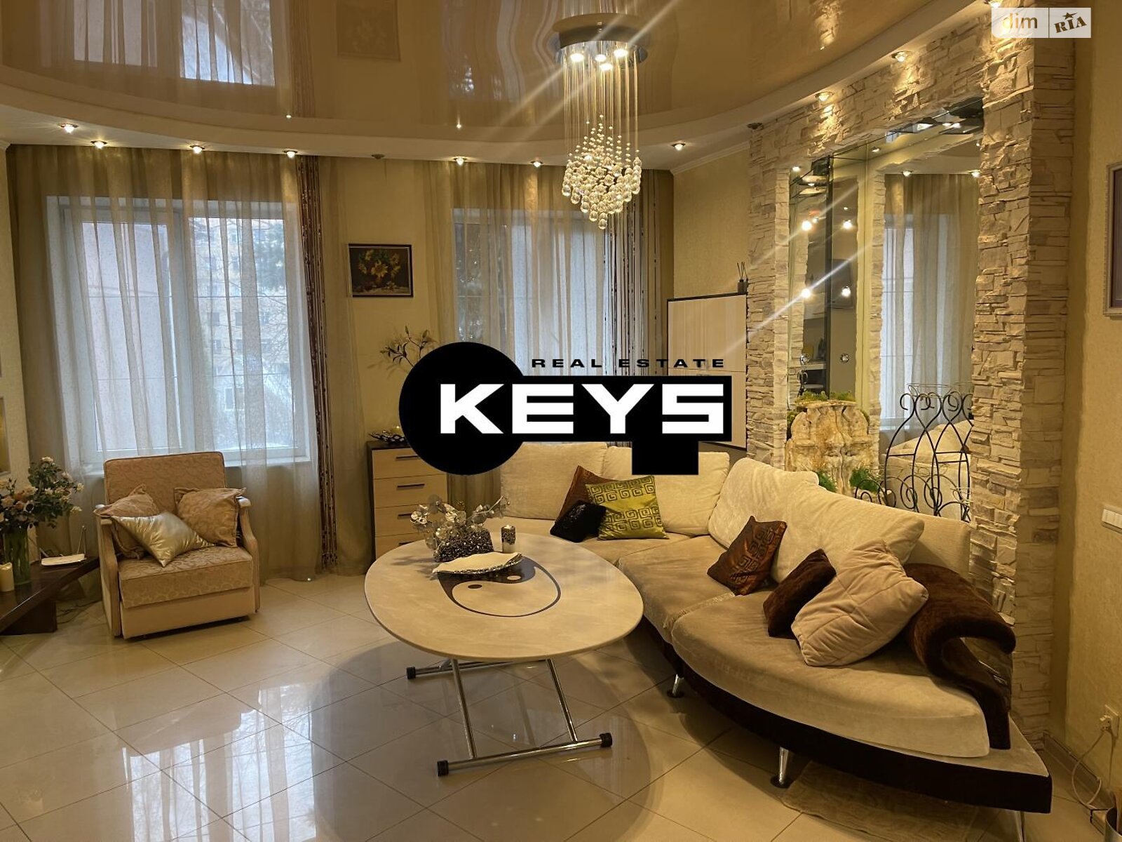 двоповерховий будинок, 700 кв. м, кирпич. Продаж в Києві, район Печерський фото 1 двоповерховий будинок, 700 кв. м, кирпич. Продаж в Києві, район Печерський фото 1