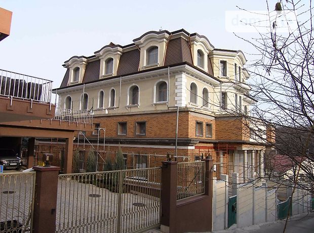 пятиэтажный дом с мансардой, 1500 кв. м, кирпич. Продажа в Киеве район Печерский фото 1