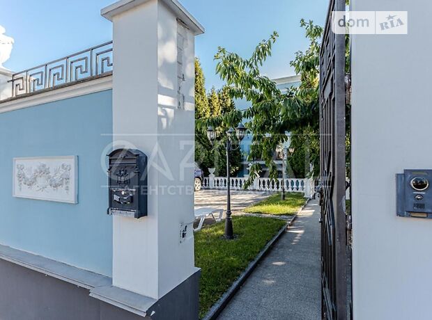 трехэтажный дом веранда, 460 кв. м, кирпич. Продажа в Киеве район Печерский фото 1 трехэтажный дом веранда, 460 кв. м, кирпич. Продажа в Киеве район Печерский фото 1
