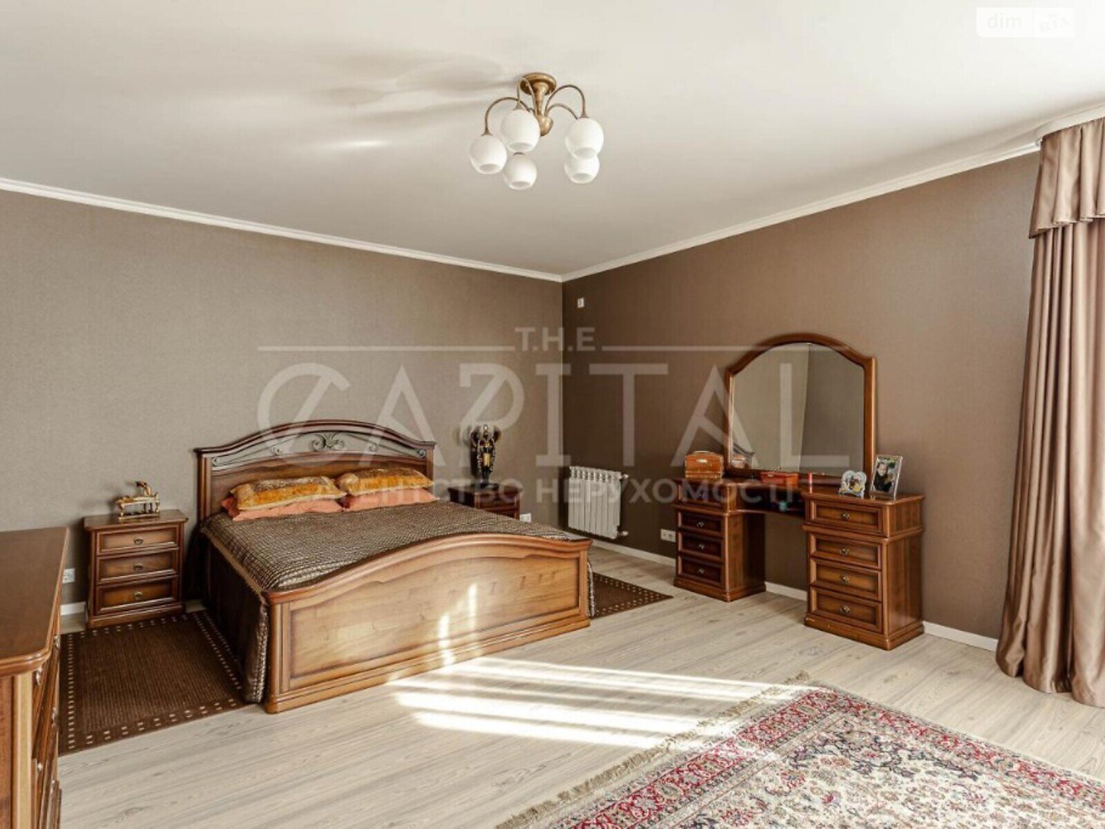 двухэтажный дом с ремонтом, 420 кв. м, кирпич. Продажа в Киеве район Печерский фото 1 двухэтажный дом с ремонтом, 420 кв. м, кирпич. Продажа в Киеве район Печерский фото 1