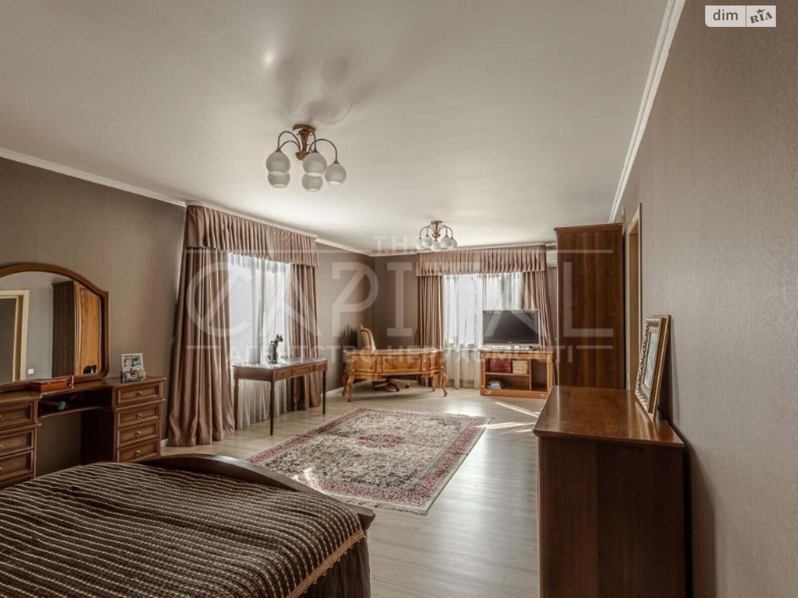 двухэтажный дом с ремонтом, 420 кв. м, кирпич. Продажа в Киеве район Печерский фото 1 двухэтажный дом с ремонтом, 420 кв. м, кирпич. Продажа в Киеве район Печерский фото 1