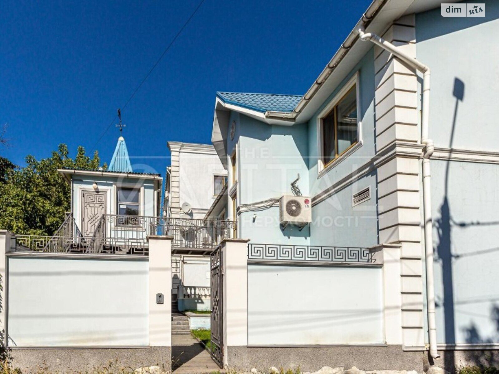 двухэтажный дом с ремонтом, 420 кв. м, кирпич. Продажа в Киеве район Печерский фото 1 двухэтажный дом с ремонтом, 420 кв. м, кирпич. Продажа в Киеве район Печерский фото 1