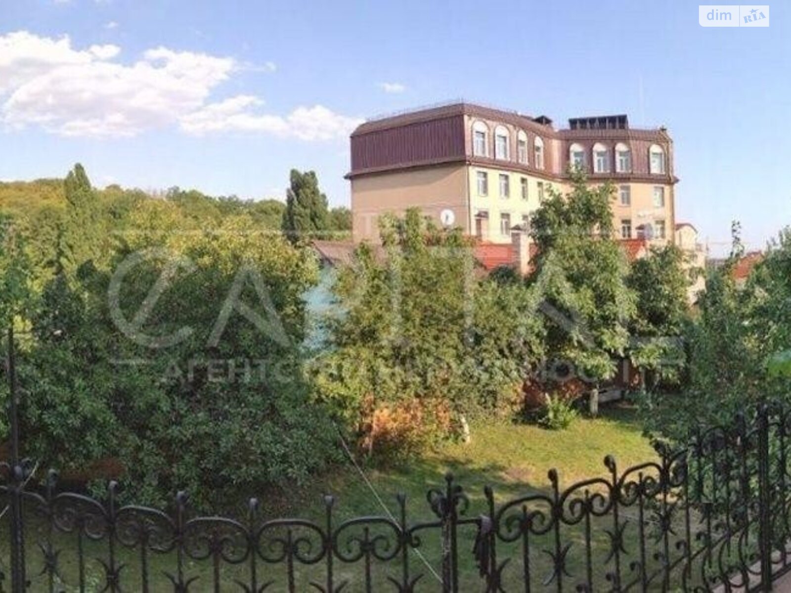 трехэтажный дом, 600 кв. м, кирпич. Продажа в Киеве район Печерский фото 1