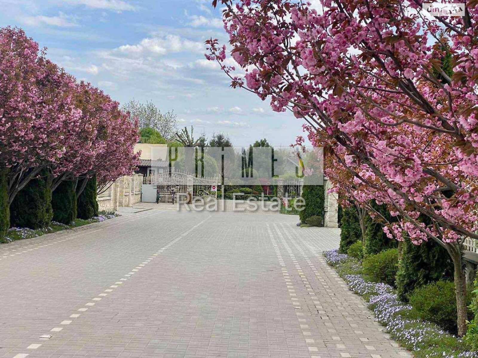 двухэтажный дом, 288 кв. м, кирпич. Продажа в Киеве район Подол фото 1 двухэтажный дом, 288 кв. м, кирпич. Продажа в Киеве район Подол фото 1