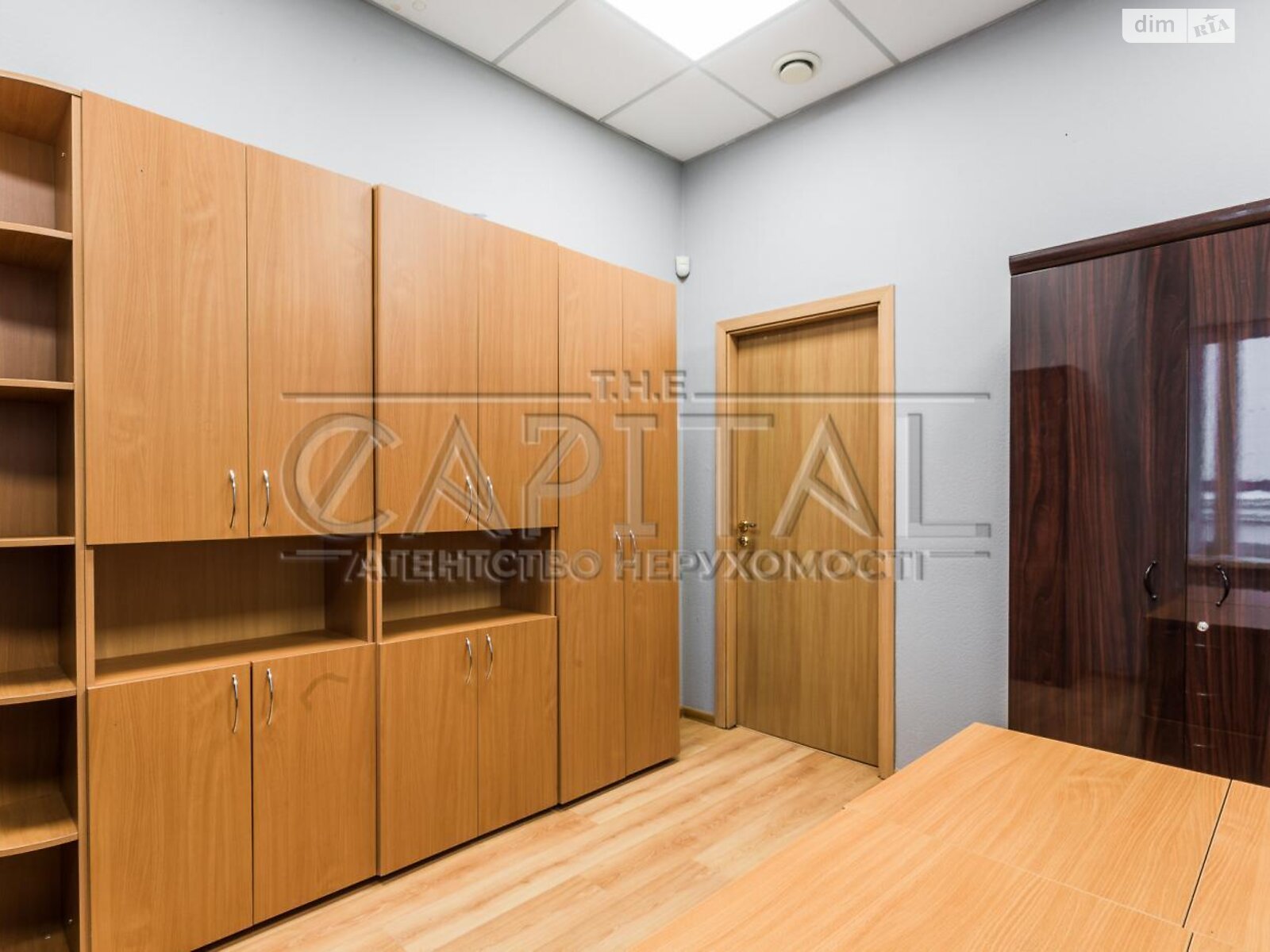 пятиэтажный дом с отоплением, 1012.4 кв. м, кирпич. Продажа в Киеве район Подол фото 1 пятиэтажный дом с отоплением, 1012.4 кв. м, кирпич. Продажа в Киеве район Подол фото 1