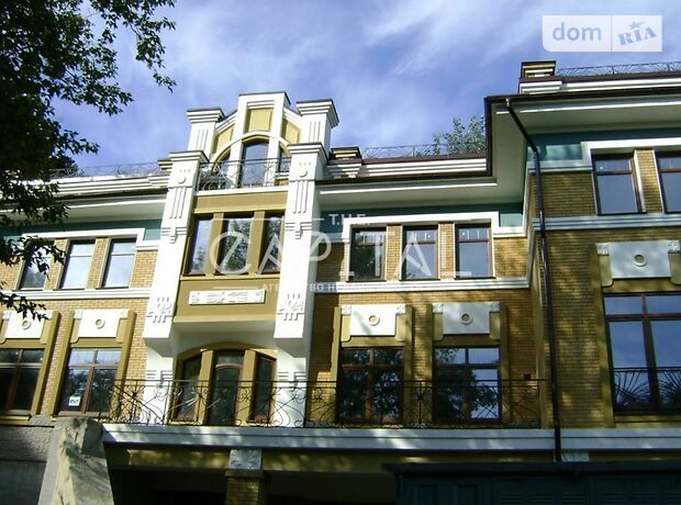 чотириповерховий будинок з ремонтом, 1200 кв. м, кирпич. Продаж в Києві, район Поділ фото 1 чотириповерховий будинок з ремонтом, 1200 кв. м, кирпич. Продаж в Києві, район Поділ фото 1