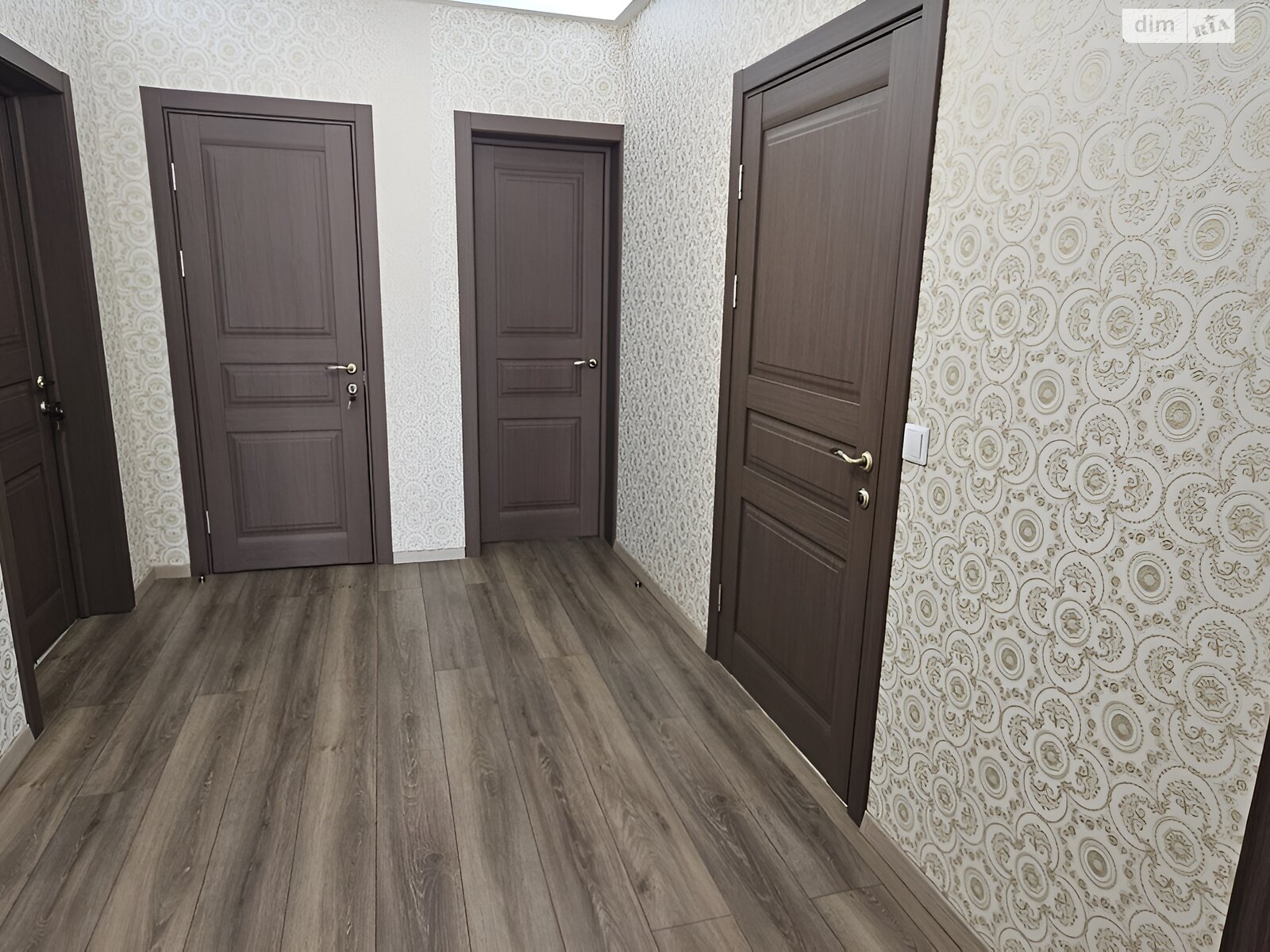 двухэтажный дом с гаражом, 240 кв. м, сендвич-панели. Продажа в Киеве район Подольский фото 1 двухэтажный дом с гаражом, 240 кв. м, сендвич-панели. Продажа в Киеве район Подольский фото 1