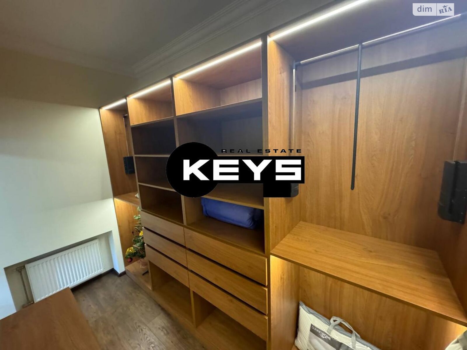 трехэтажный дом, 472.8 кв. м, кирпич. Продажа в Киеве район Подольский фото 1 трехэтажный дом, 472.8 кв. м, кирпич. Продажа в Киеве район Подольский фото 1