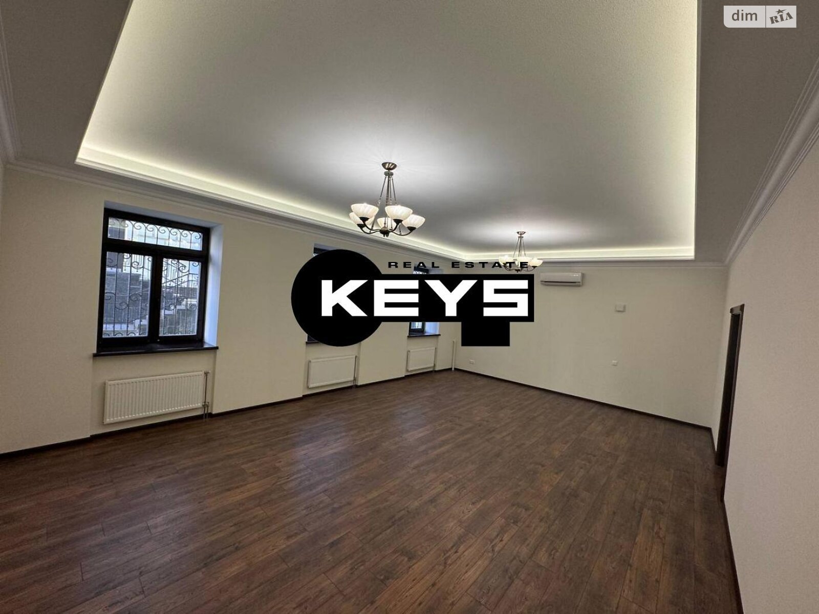 трехэтажный дом, 472.8 кв. м, кирпич. Продажа в Киеве район Подольский фото 1 трехэтажный дом, 472.8 кв. м, кирпич. Продажа в Киеве район Подольский фото 1