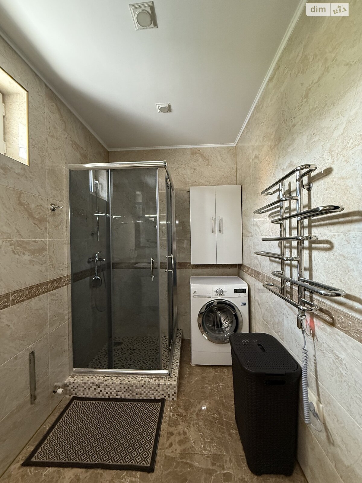 двухэтажный дом с гаражом, 255 кв. м, кирпич. Продажа в Киеве район Подольский фото 1 двухэтажный дом с гаражом, 255 кв. м, кирпич. Продажа в Киеве район Подольский фото 1