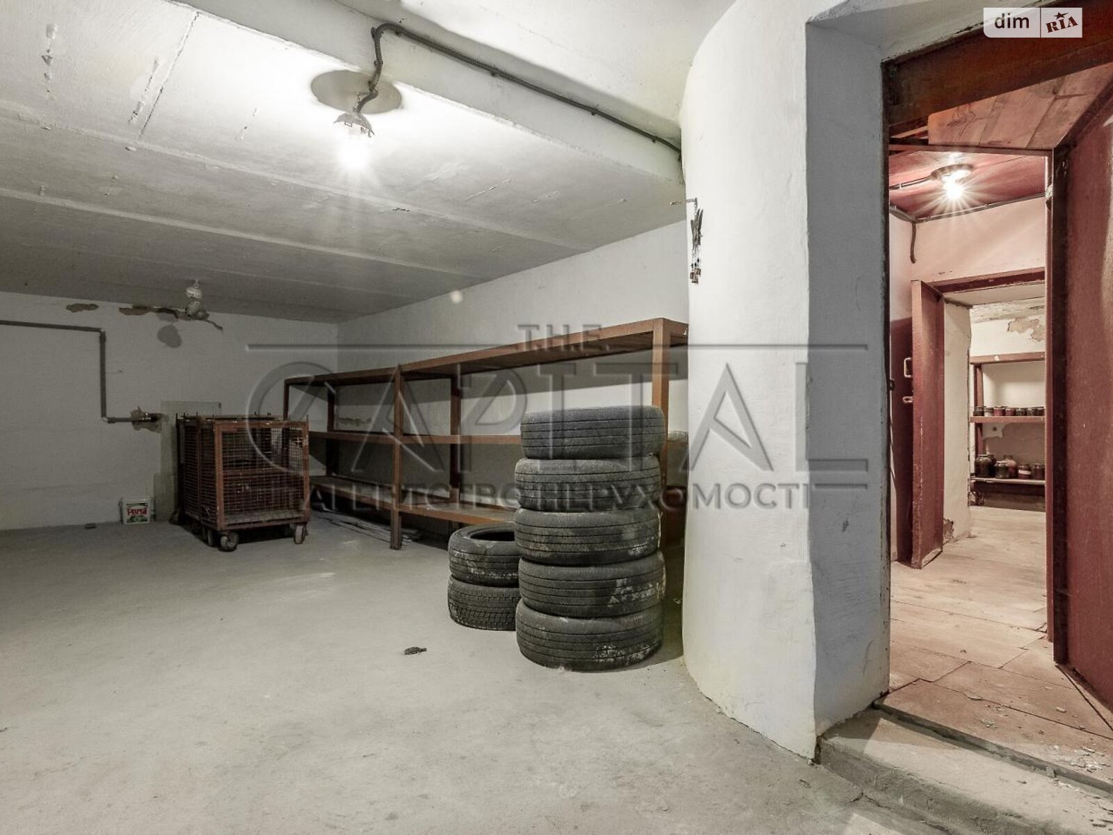 трехэтажный дом с гаражом, 512 кв. м, кирпич. Продажа в Киеве район Подольский фото 1 трехэтажный дом с гаражом, 512 кв. м, кирпич. Продажа в Киеве район Подольский фото 1