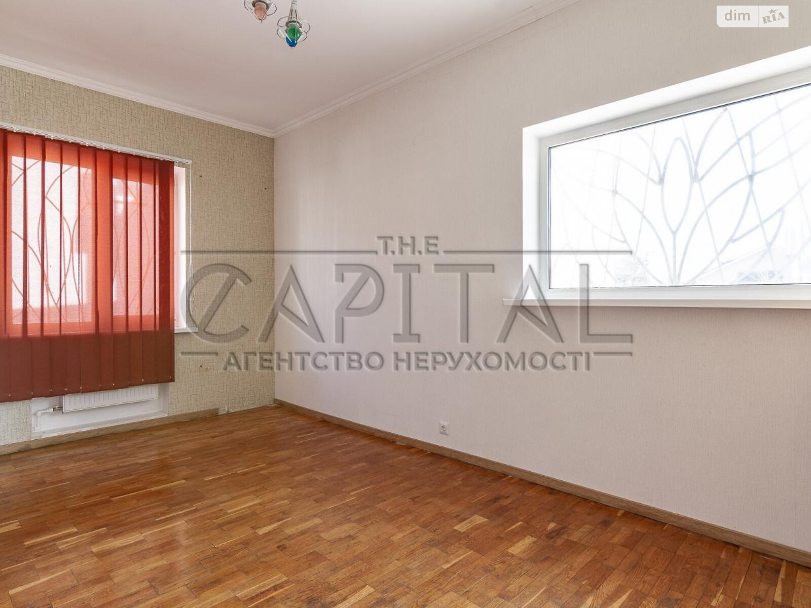 трехэтажный дом с гаражом, 512 кв. м, кирпич. Продажа в Киеве район Подольский фото 1 трехэтажный дом с гаражом, 512 кв. м, кирпич. Продажа в Киеве район Подольский фото 1