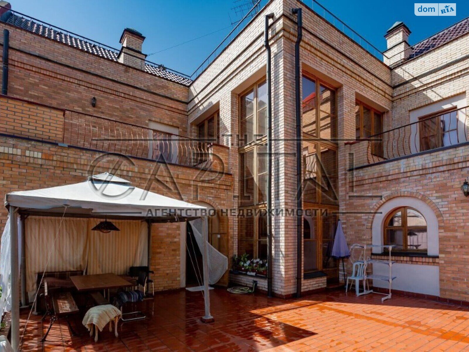 четырехэтажный дом, 800 кв. м, кирпич. Продажа в Киеве район Подольский фото 1 четырехэтажный дом, 800 кв. м, кирпич. Продажа в Киеве район Подольский фото 1
