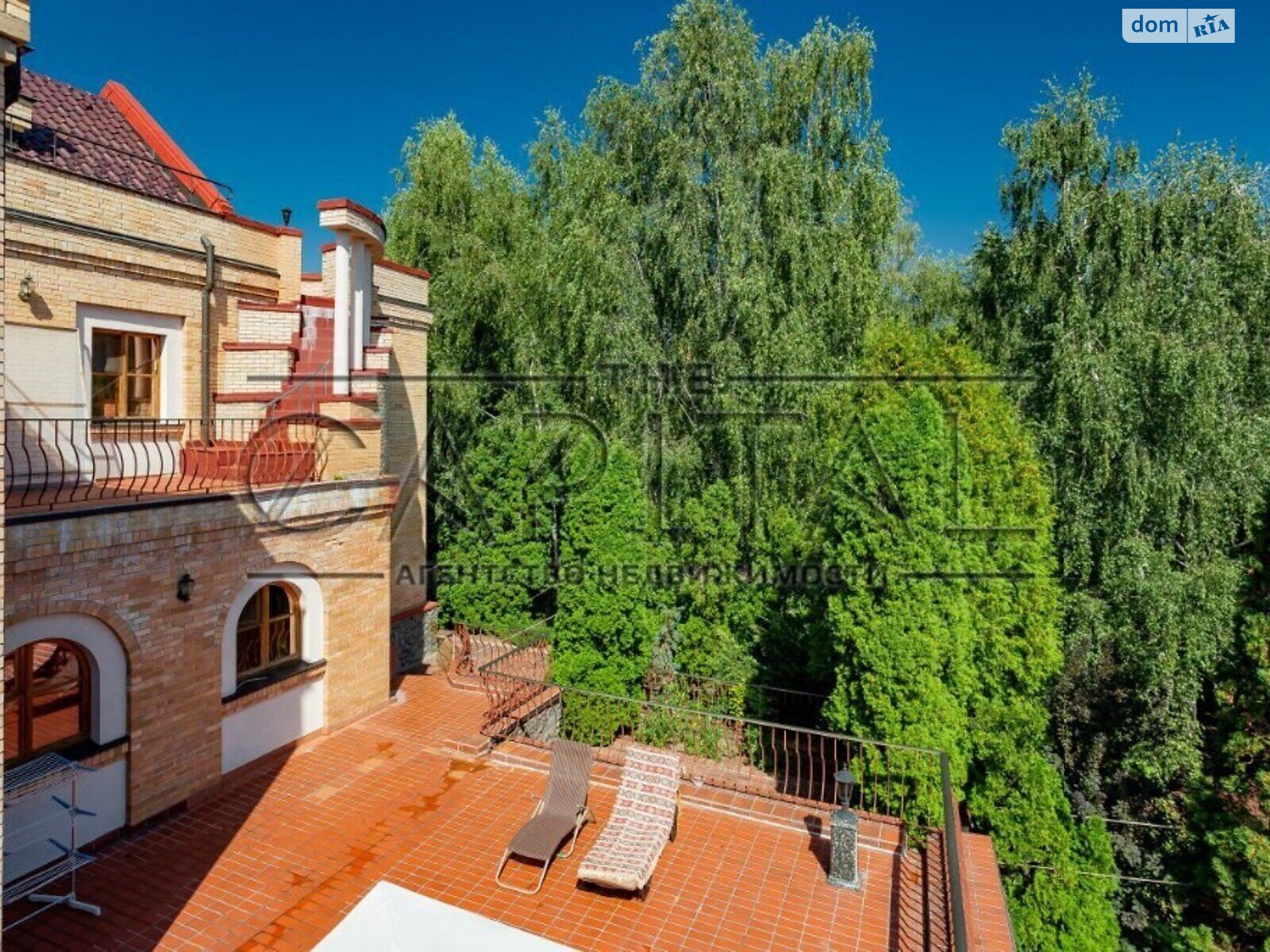четырехэтажный дом, 800 кв. м, кирпич. Продажа в Киеве район Подольский фото 1 четырехэтажный дом, 800 кв. м, кирпич. Продажа в Киеве район Подольский фото 1