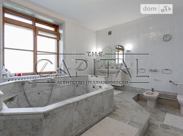 четырехэтажный дом, 800 кв. м, кирпич. Продажа в Киеве район Подольский фото 1 четырехэтажный дом, 800 кв. м, кирпич. Продажа в Киеве район Подольский фото 1