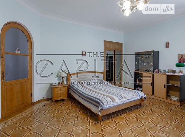 четырехэтажный дом, 800 кв. м, кирпич. Продажа в Киеве район Подольский фото 1 четырехэтажный дом, 800 кв. м, кирпич. Продажа в Киеве район Подольский фото 1