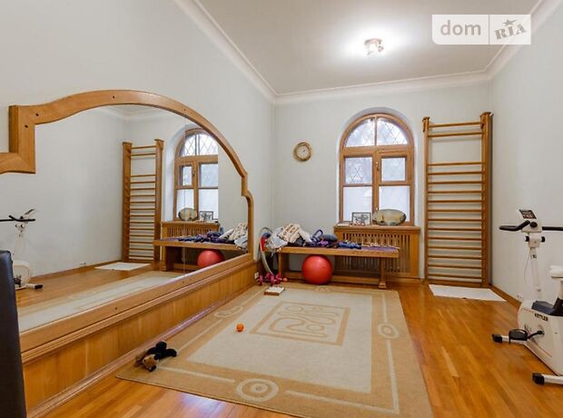 трехэтажный дом с камином, 800 кв. м, керамический кирпич. Продажа в Киеве район Подольский фото 1 трехэтажный дом с камином, 800 кв. м, керамический кирпич. Продажа в Киеве район Подольский фото 1