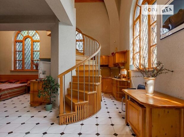 трехэтажный дом с камином, 800 кв. м, керамический кирпич. Продажа в Киеве район Подольский фото 1 трехэтажный дом с камином, 800 кв. м, керамический кирпич. Продажа в Киеве район Подольский фото 1