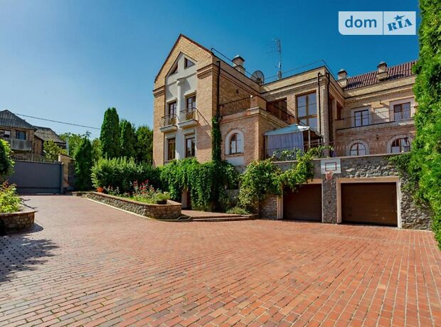 трехэтажный дом с камином, 800 кв. м, керамический кирпич. Продажа в Киеве район Подольский фото 1 трехэтажный дом с камином, 800 кв. м, керамический кирпич. Продажа в Киеве район Подольский фото 1