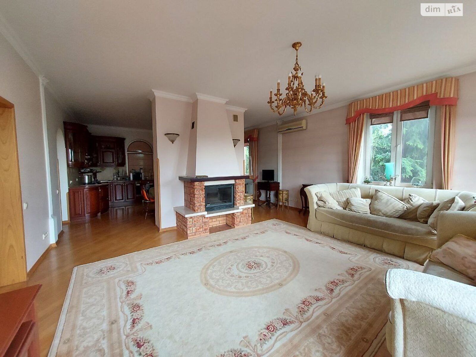 двухэтажный дом с верандой, 296.7 кв. м, кирпич. Продажа в Киеве район Подольский фото 1 двухэтажный дом с верандой, 296.7 кв. м, кирпич. Продажа в Киеве район Подольский фото 1