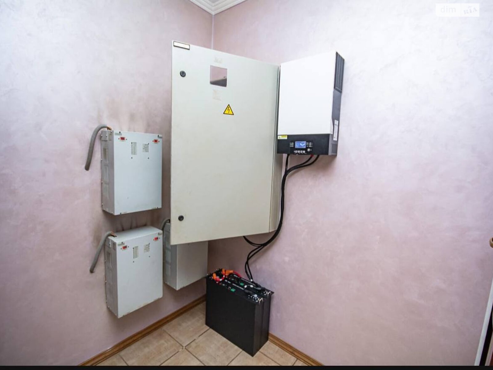 двоповерховий будинок з гаражем, 349.4 кв. м, цегла. Продаж в Києві, район Селище Шевченка фото 1 двоповерховий будинок з гаражем, 349.4 кв. м, цегла. Продаж в Києві, район Селище Шевченка фото 1