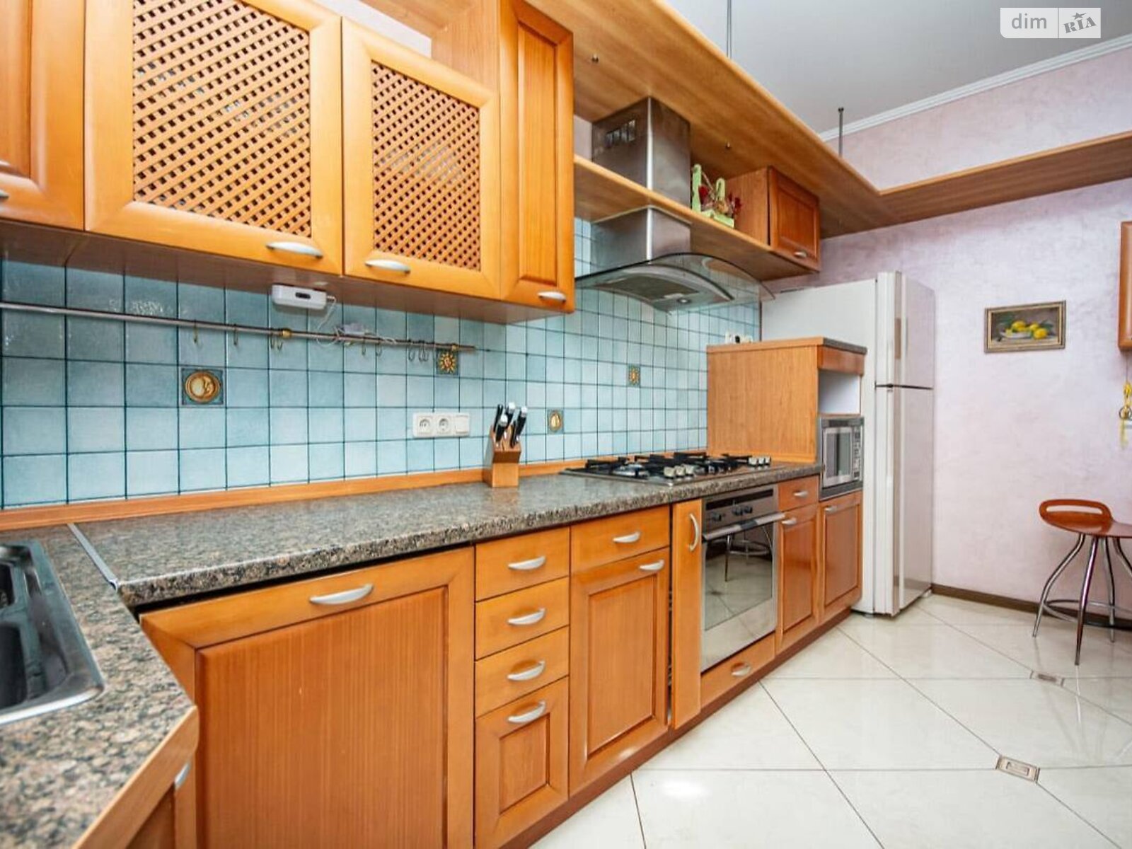 двоповерховий будинок з гаражем, 349.4 кв. м, цегла. Продаж в Києві, район Селище Шевченка фото 1 двоповерховий будинок з гаражем, 349.4 кв. м, цегла. Продаж в Києві, район Селище Шевченка фото 1