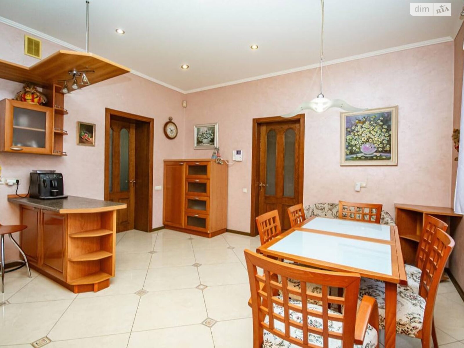 двоповерховий будинок з гаражем, 349.4 кв. м, цегла. Продаж в Києві, район Селище Шевченка фото 1 двоповерховий будинок з гаражем, 349.4 кв. м, цегла. Продаж в Києві, район Селище Шевченка фото 1