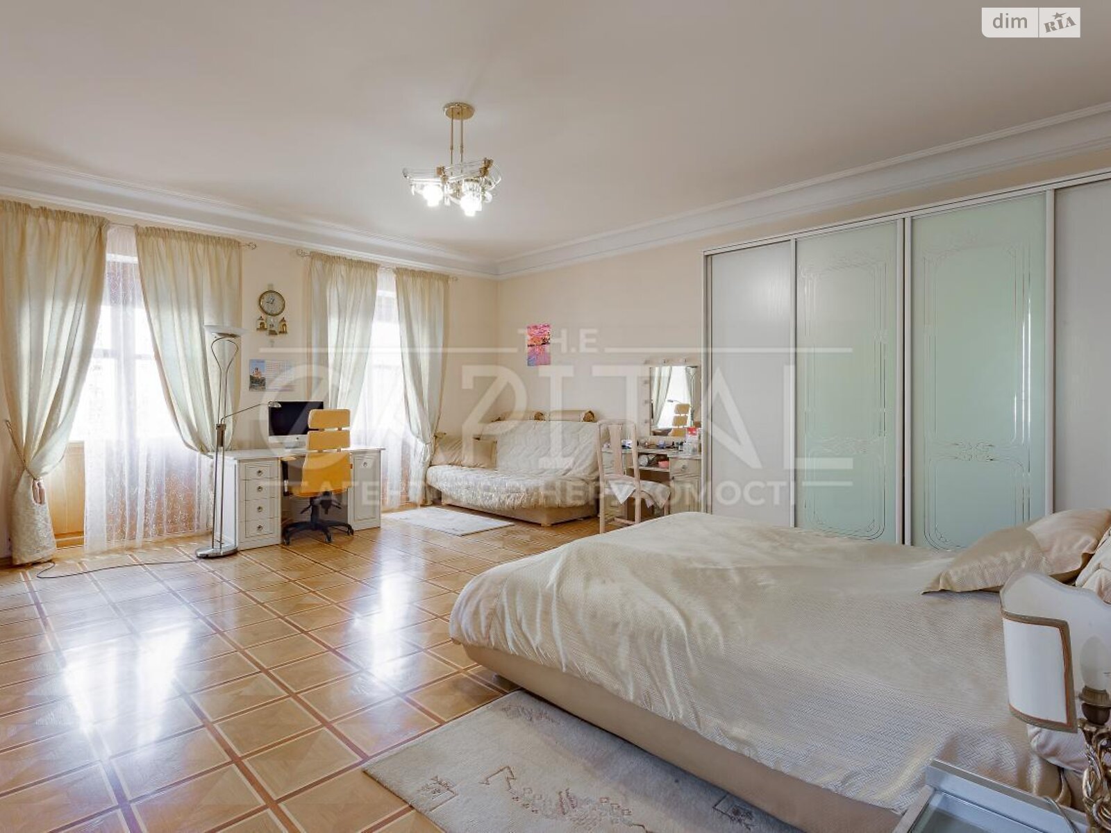 двухэтажный дом с гаражом, 828.1 кв. м, кирпич. Продажа в Киеве район Поселок Шевченко фото 1 двухэтажный дом с гаражом, 828.1 кв. м, кирпич. Продажа в Киеве район Поселок Шевченко фото 1
